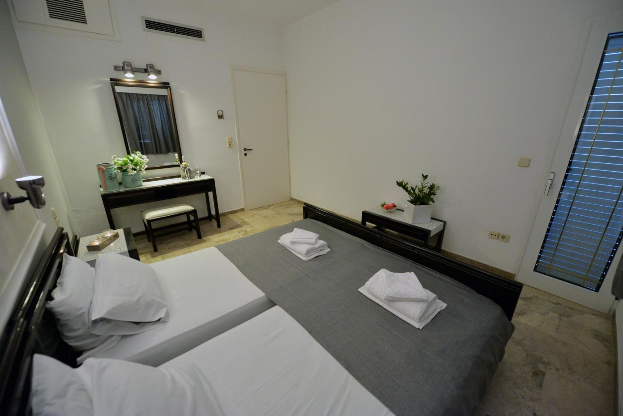 Hotel Anna Apartments Kokkini Hani Exterior photo