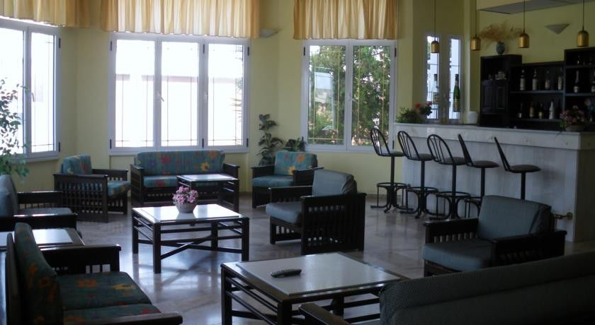 Hotel Anna Apartments Kokkini Hani Exterior photo