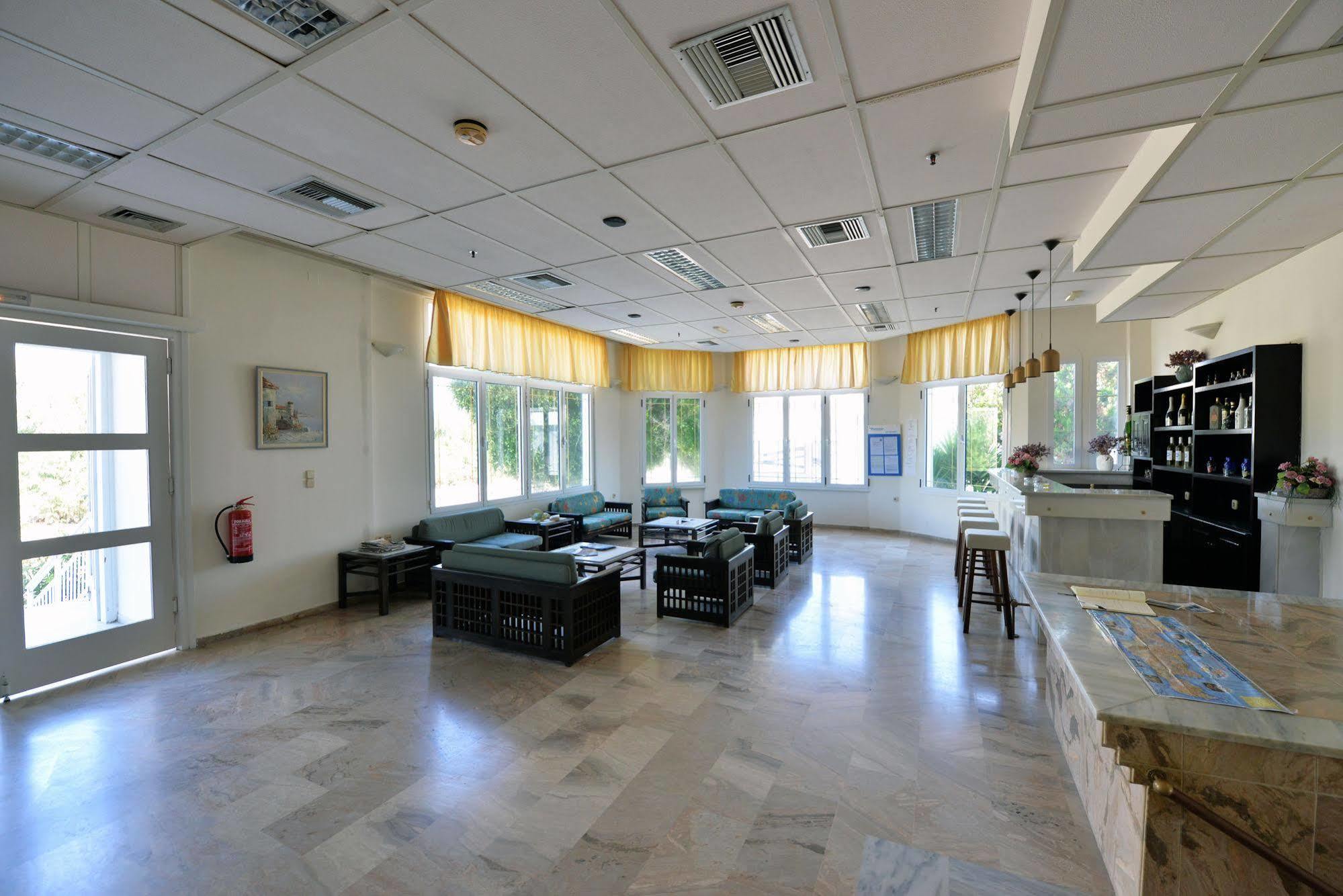 Hotel Anna Apartments Kokkini Hani Exterior photo